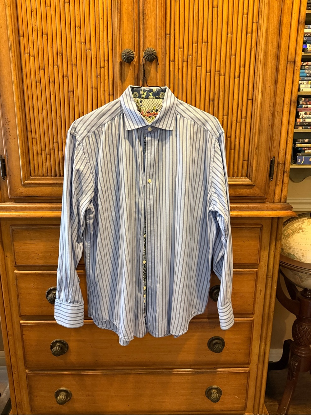 Robert Graham Light Blue and White Vertical Stripe Button-Down Shirt